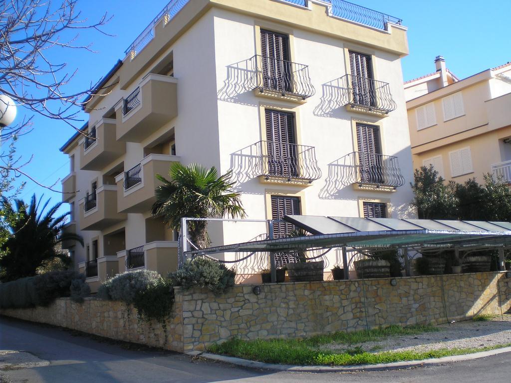 Casa Del Sol Bed&Breakfast Sukošan Exterior foto